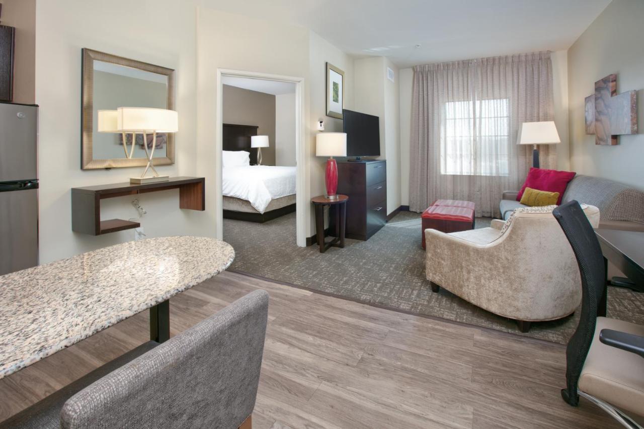 Staybridge Suites Plano - Richardson Area By Ihg Luaran gambar