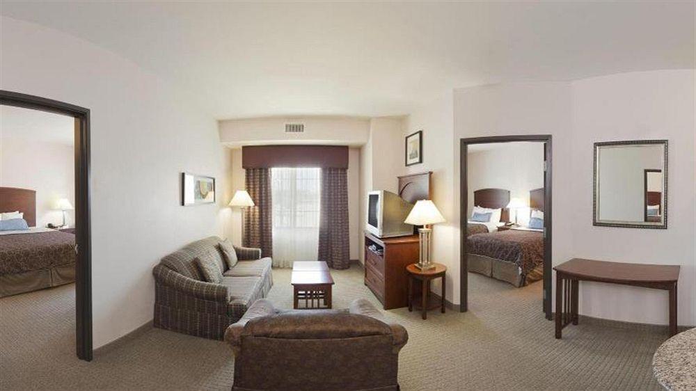 Staybridge Suites Plano - Richardson Area By Ihg Luaran gambar